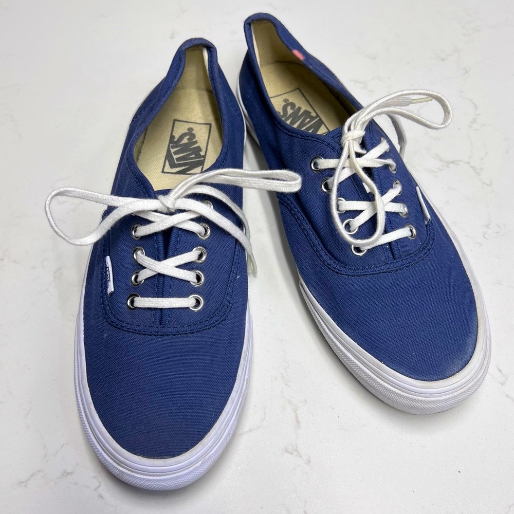 Vans Blue Low Top Canvas Tennis Shoes - Unisex Men’s 7 Women’s 8.5